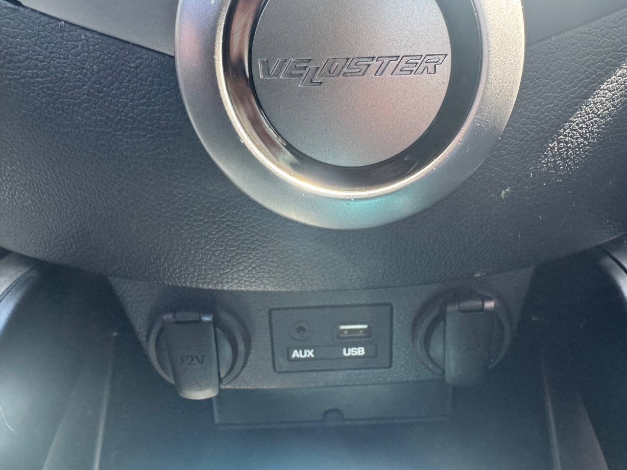 Used 2017 Hyundai Veloster FWD image 23