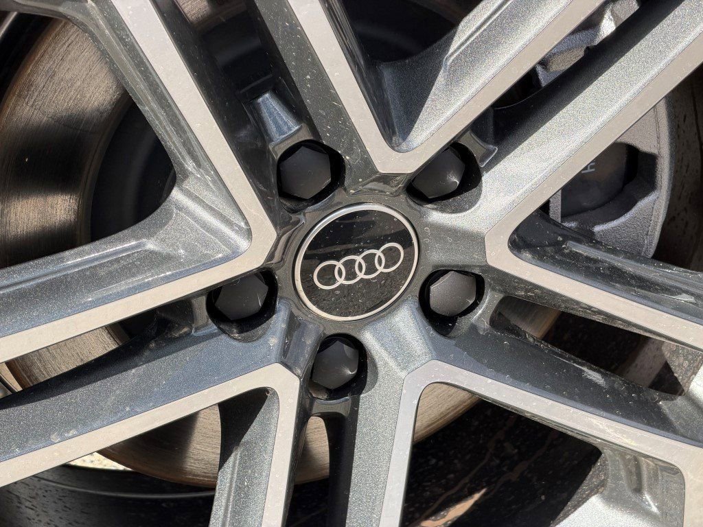 New 2025 Audi Q5 2.0T Premium Plus image 9