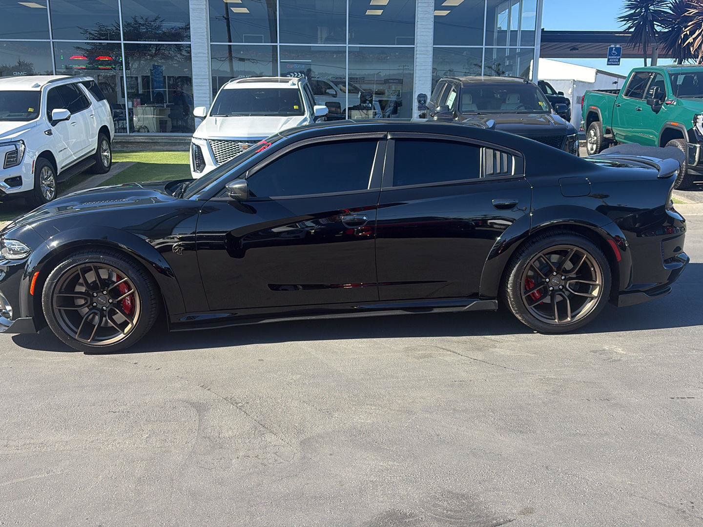 Used 2023 Dodge Charger SRT Hellcat w/ Harman/Kardon Audio Group RWD image 2