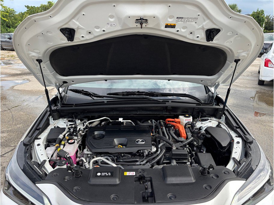 Used 2024 Lexus NX 450h+ AWD w/ Luxury Package image 49