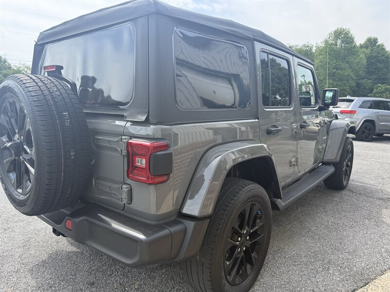 Used 2023 Jeep Wrangler Unlimited Sahara AWD/4WD image 24