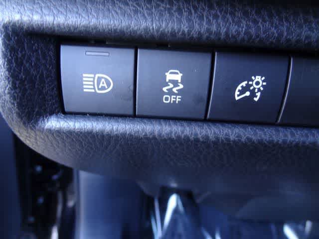 Used 2025 Toyota Camry LE FWD image 15