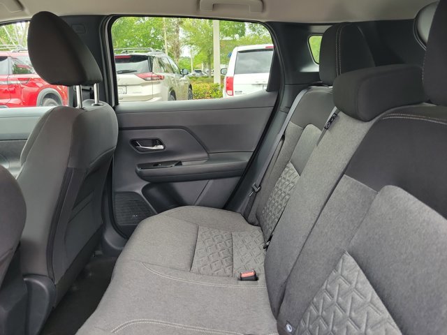 Used 2025 Nissan Kicks SV FWD image 12