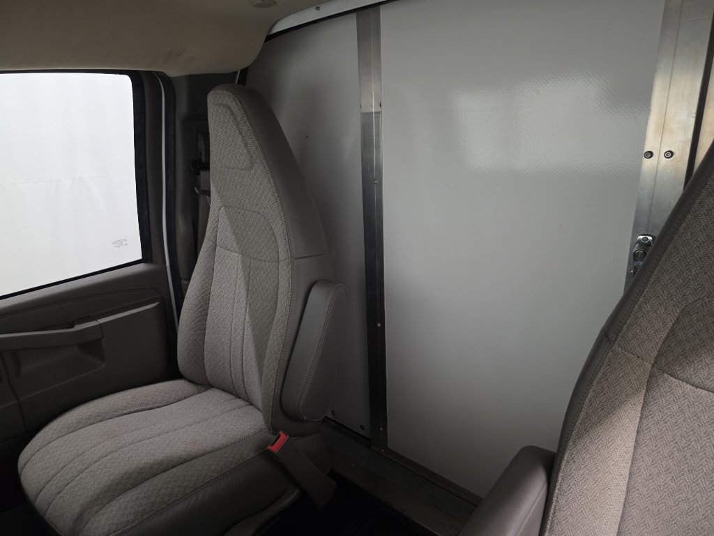 Used 2022 Chevrolet Express 3500 w/ Power Convenience Package image 27