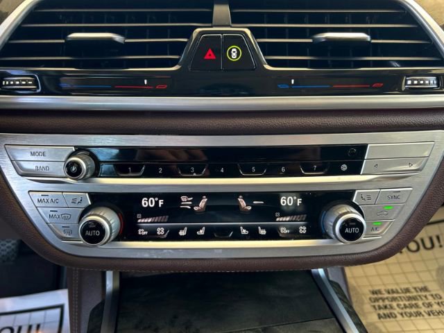 Used 2022 BMW 740i w/ Luxury Rear Seating Package image 16