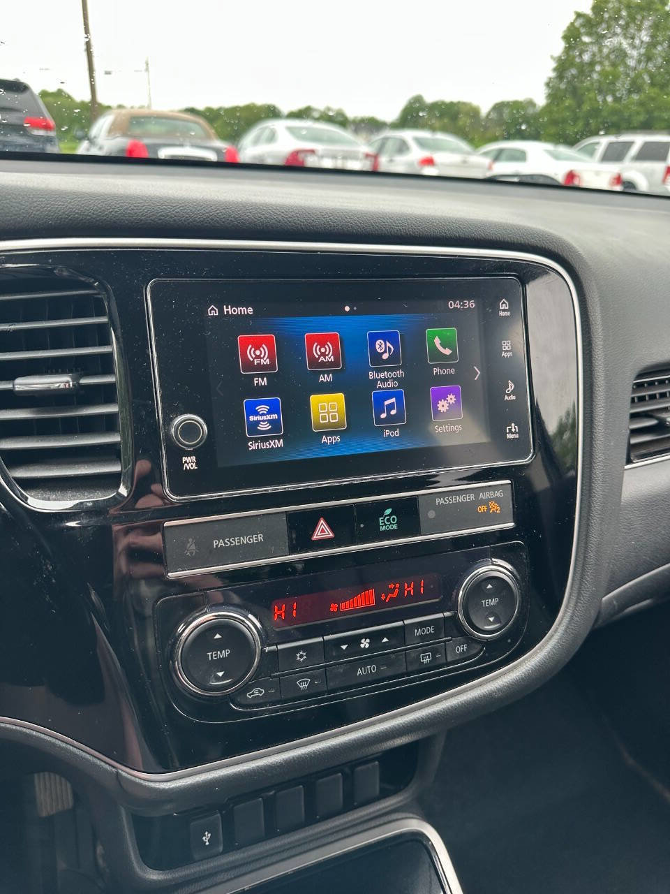 Used 2019 Mitsubishi Outlander SE AWD/4WD image 26