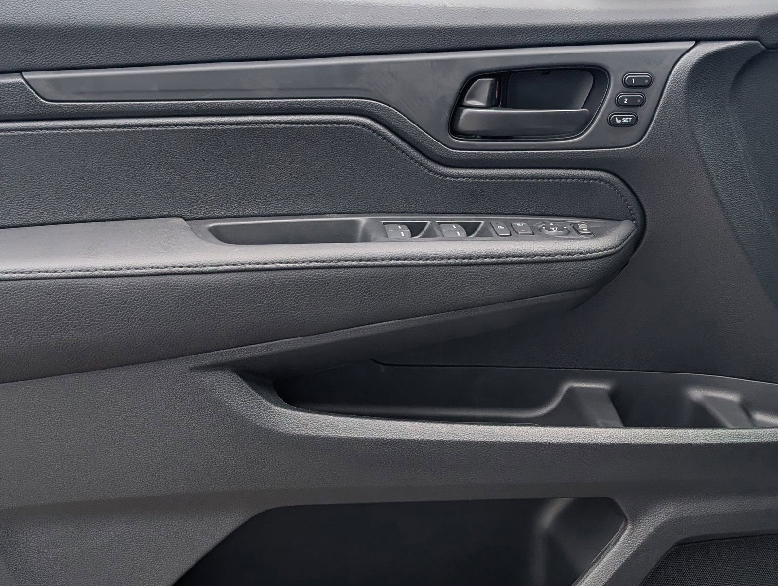 New 2026 Honda Odyssey EX-L image 6