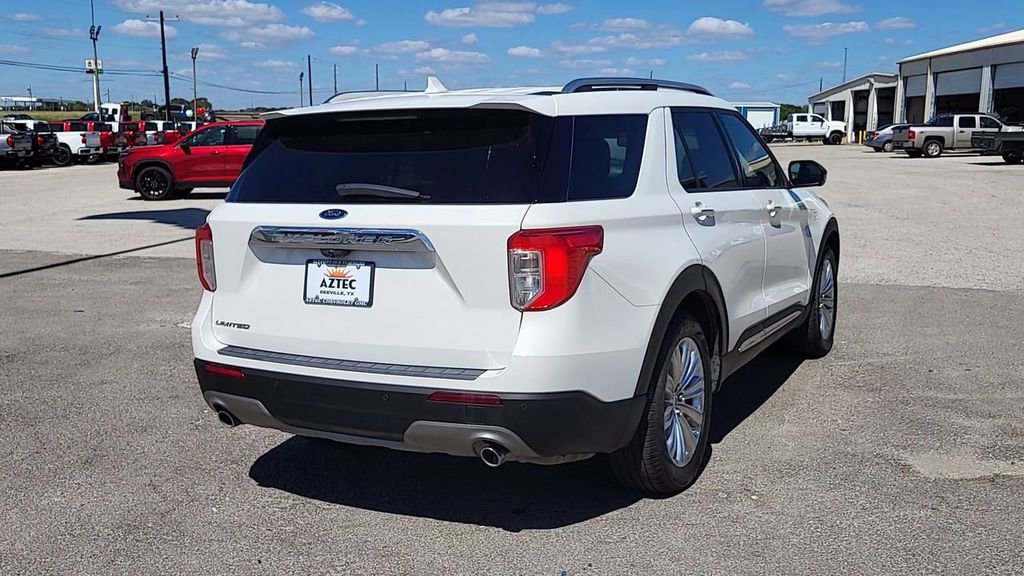Used 2022 Ford Explorer Limited w/ Limited Technology Package image 7