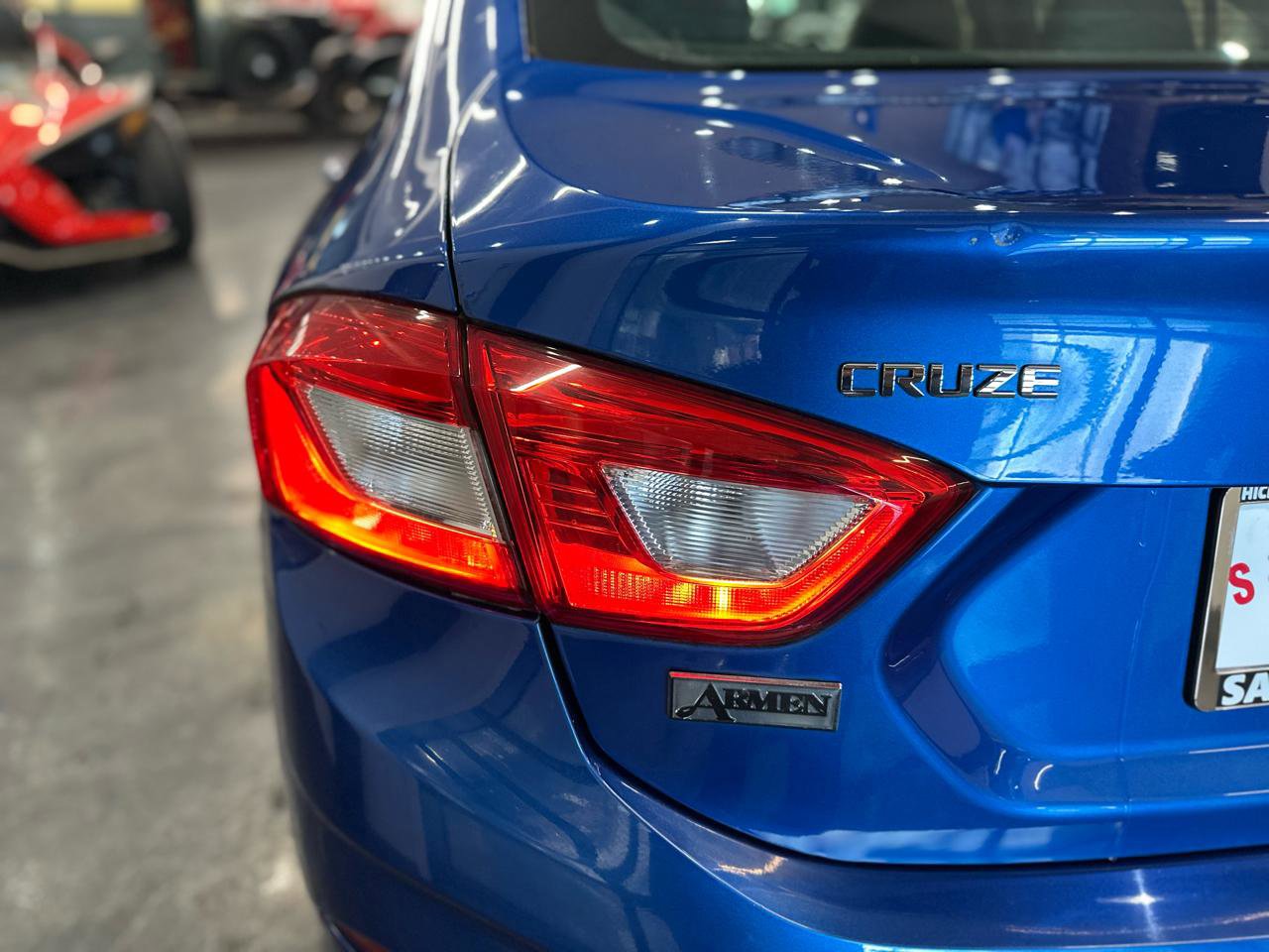 Used 2017 Chevrolet Cruze LT FWD image 20