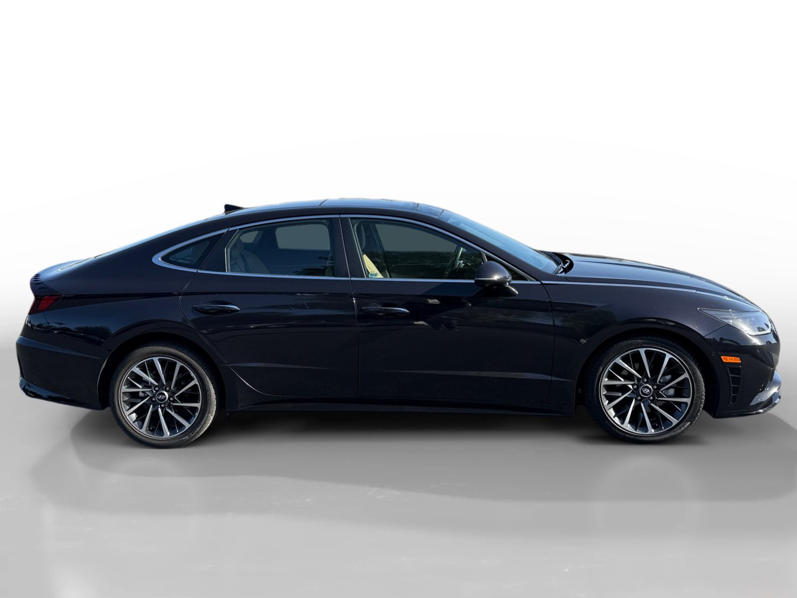 Used 2023 Hyundai Sonata Limited FWD image 6