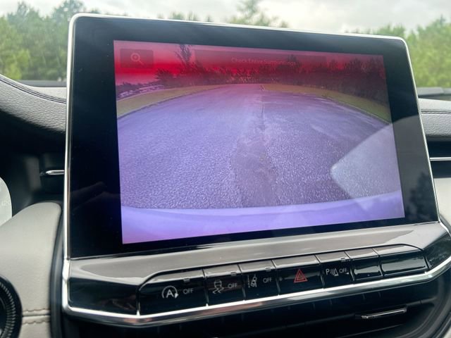 Used 2022 Jeep Compass Limited image 21