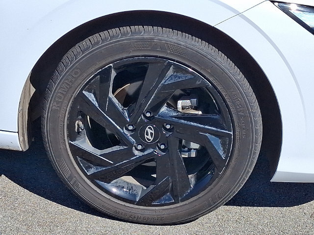 Certified 2026 Hyundai Elantra Sport FWD image 8