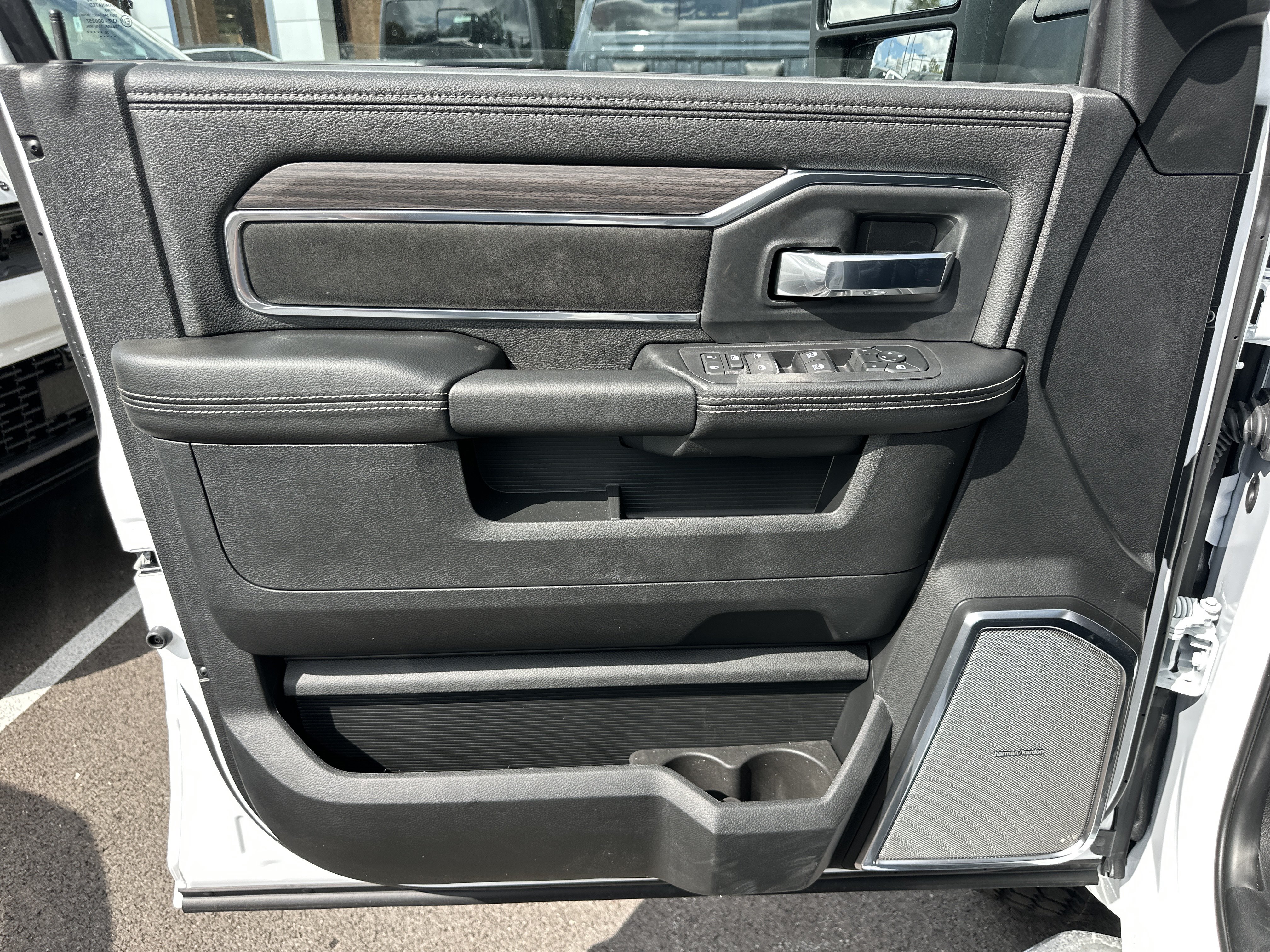 New 2027 RAM 5500 4x4 Crew Cab w/ Laramie Trim Package image 29