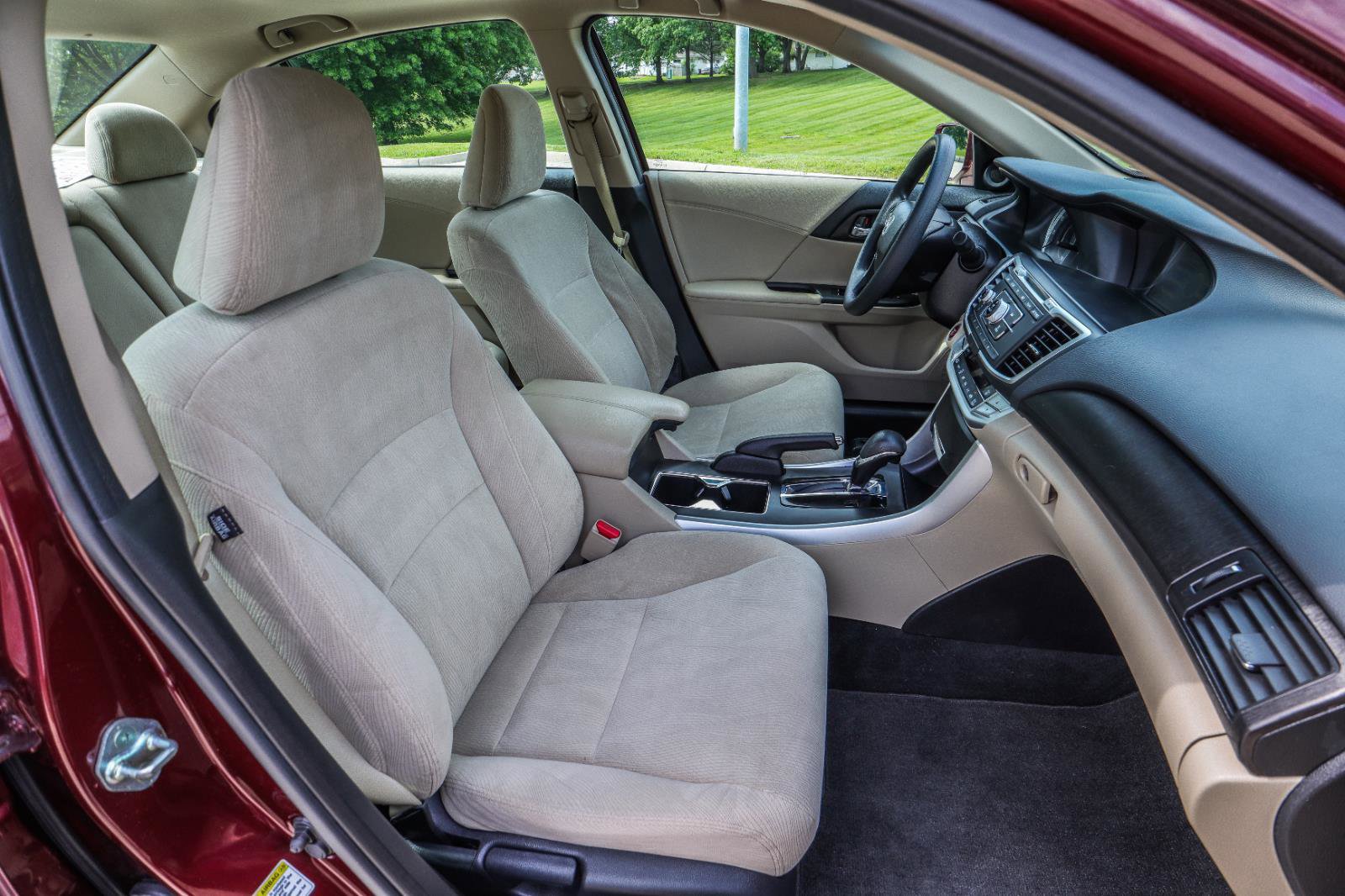 Used 2013 Honda Accord EX image 37