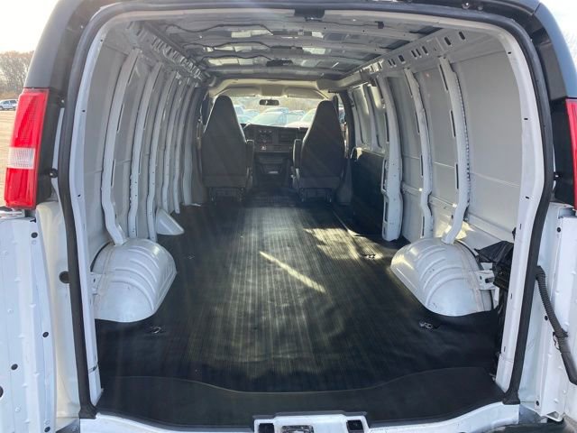 Used 2024 GMC Savana 2500 Extended image 16