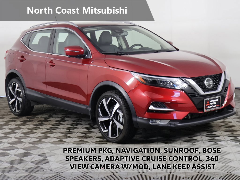 Used 2022 Nissan Rogue Sport SL w/ Premium Package image 1