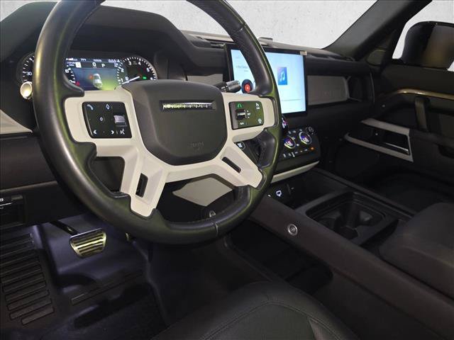 Used 2022 Land Rover Defender 110 S AWD/4WD image 17