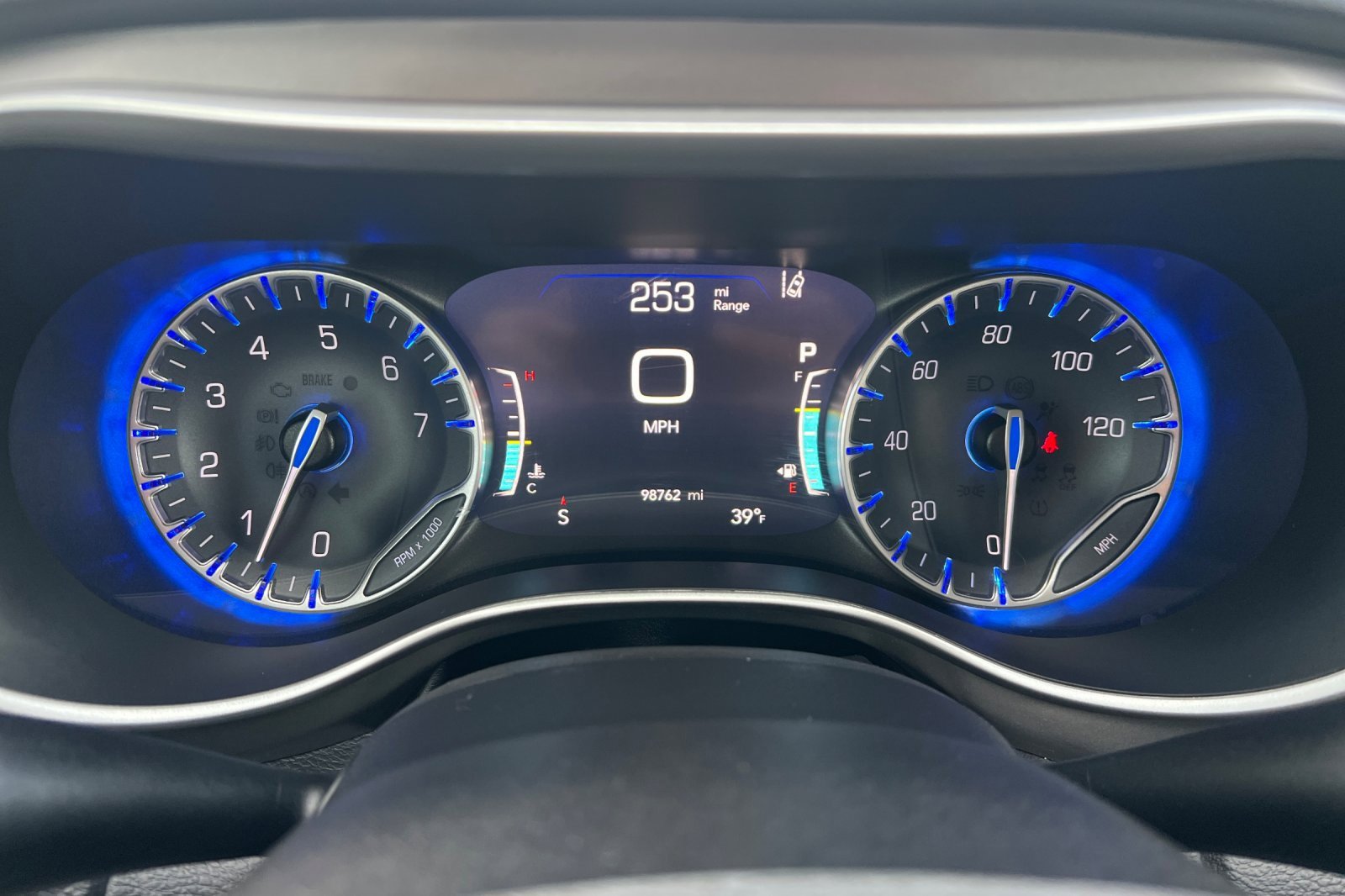 Used 2020 Chrysler Pacifica Touring-L Plus w/ Tire & Wheel Group image 26