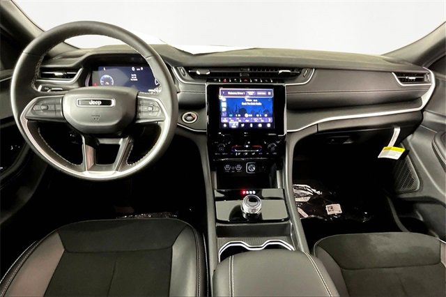 New 2025 Jeep Grand Cherokee L Altitude image 6