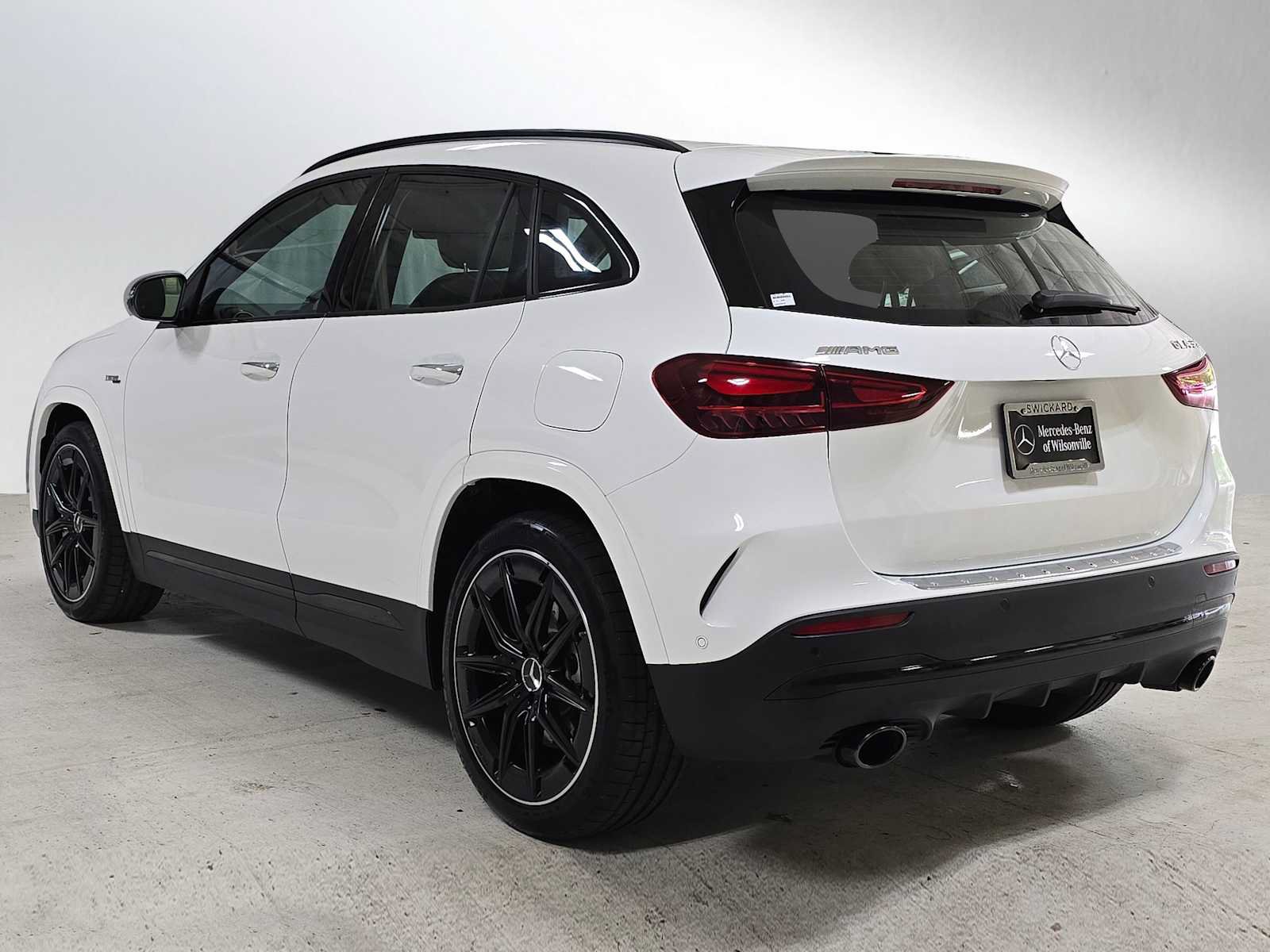 Used 2026 Mercedes-Benz GLA 35 AMG 4MATIC image 5