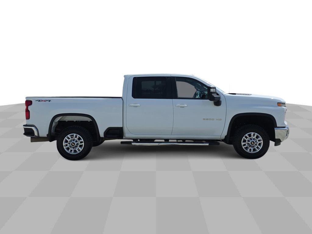 Used 2025 Chevrolet Silverado 2500 LT w/ Convenience Package image 9