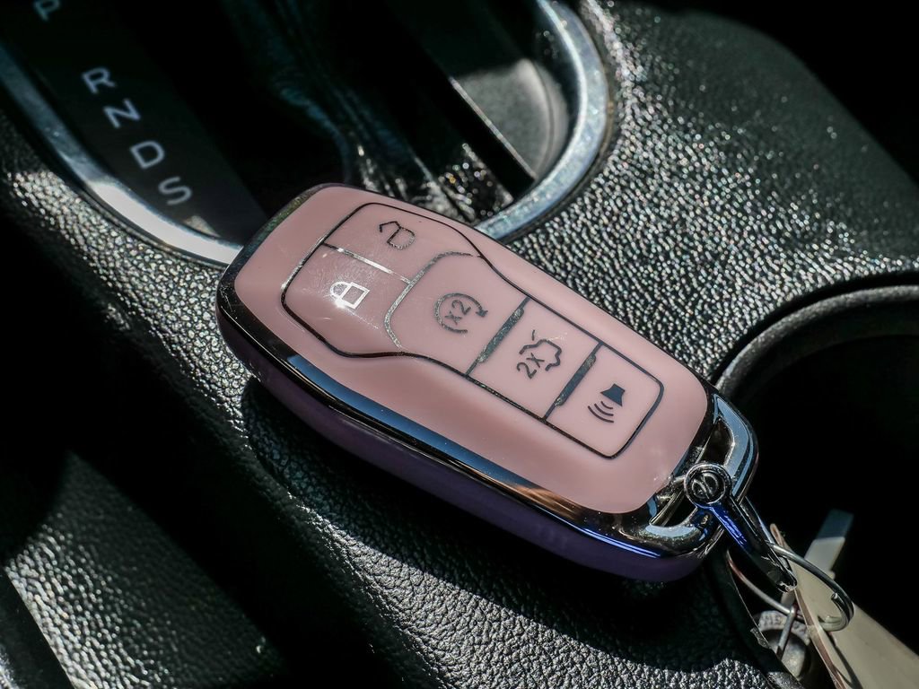 Used 2017 Ford Mustang Premium image 27