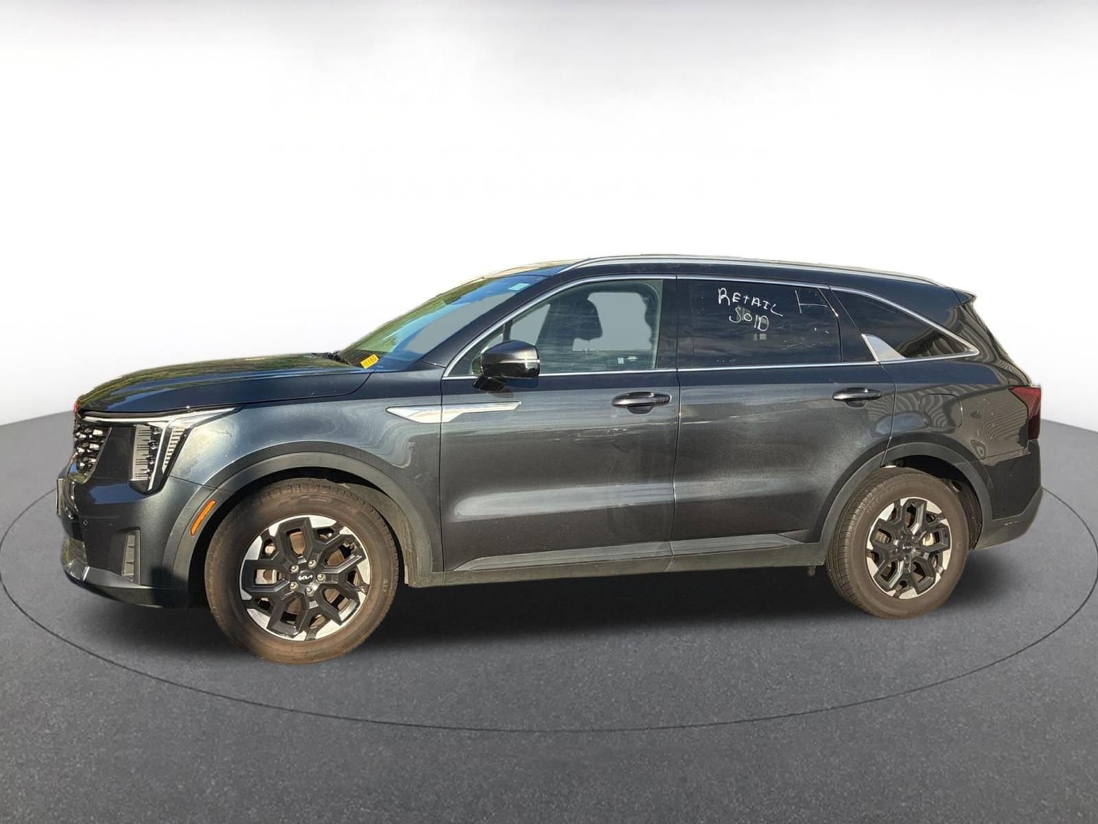 Used 2024 Kia Sorento S FWD image 5