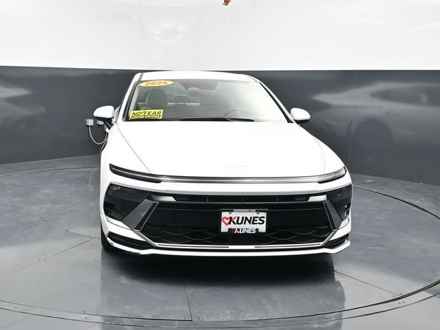 Used 2025 Hyundai Sonata SEL FWD image 2