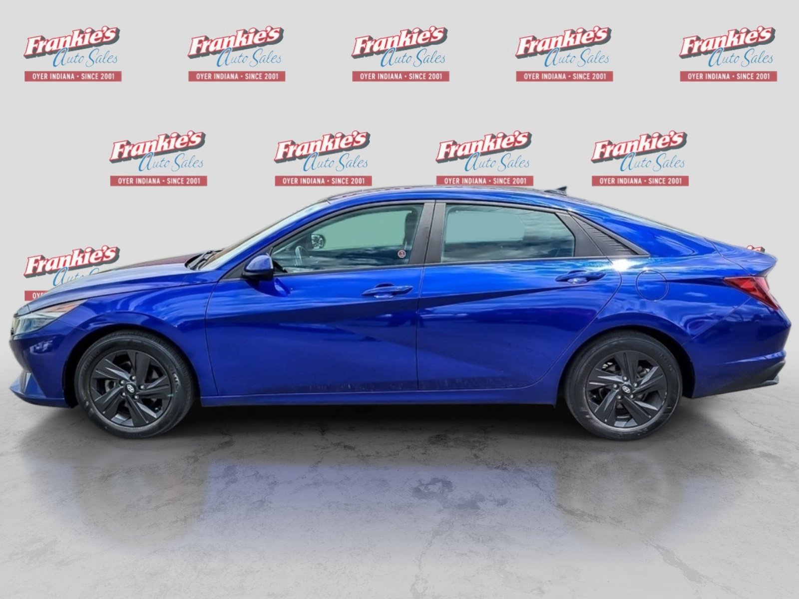 Used 2022 Hyundai Elantra SEL FWD image 2