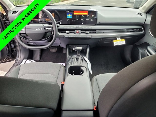 New 2025 Kia K4 LXS image 7