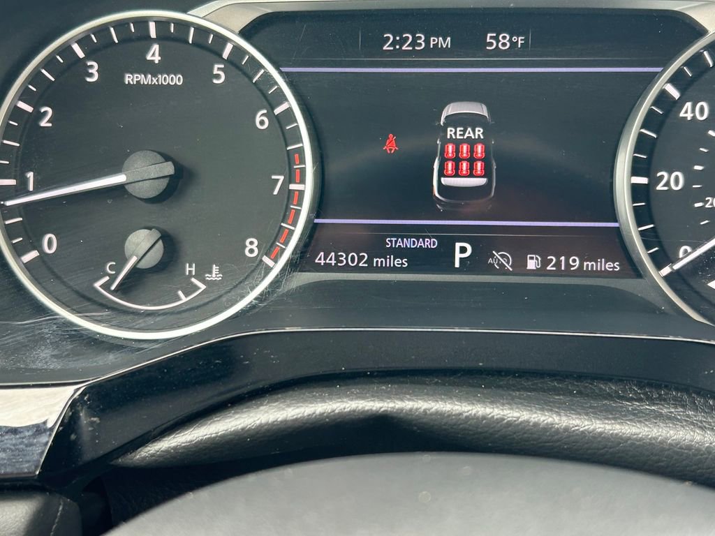 Used 2024 Nissan Pathfinder SV image 36