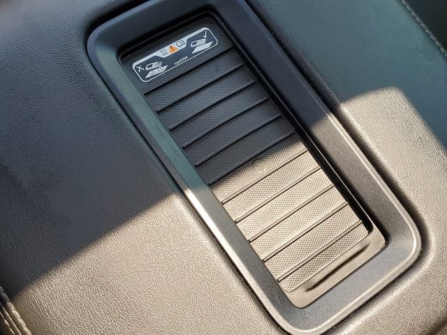 Used 2018 Chevrolet Tahoe Premier AWD/4WD image 31