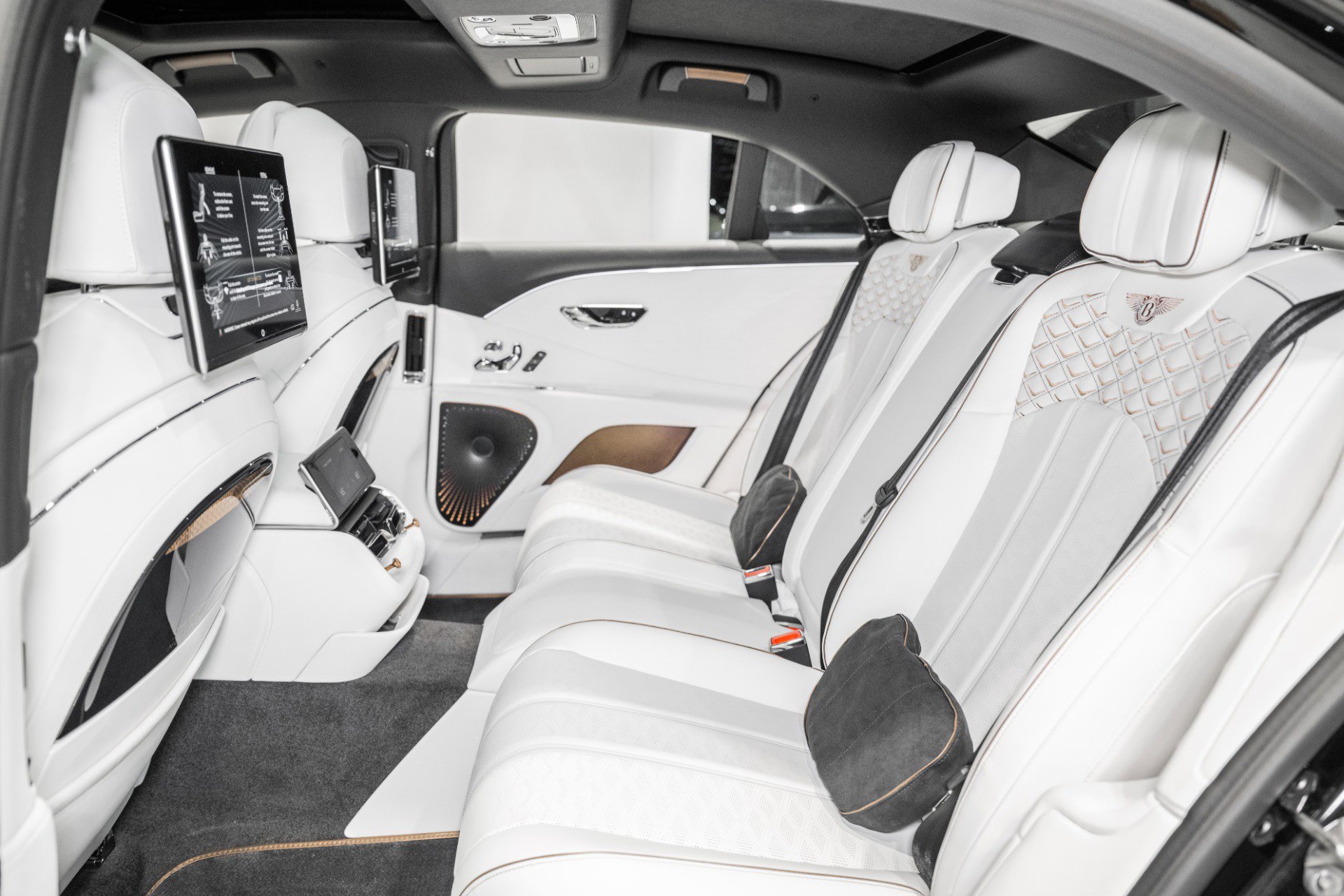 New 2026 Bentley Flying Spur Plug-In Hybrid image 23