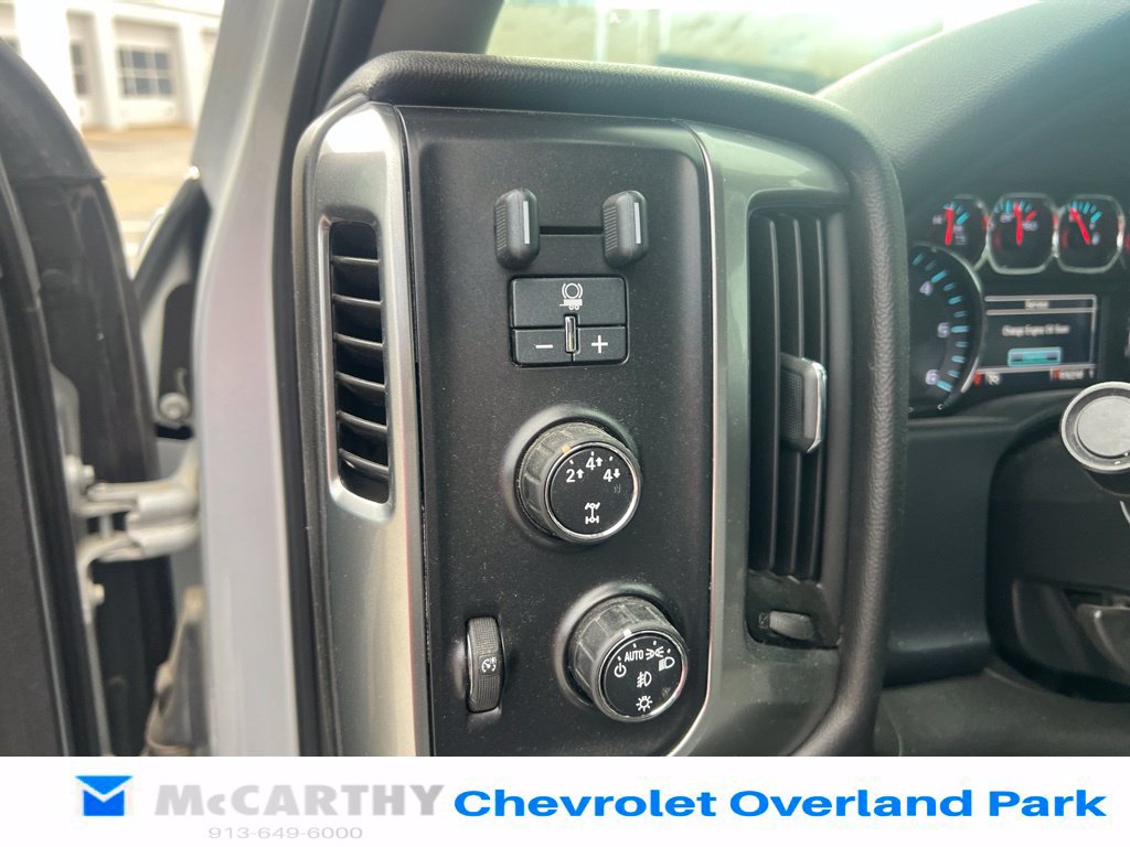 Used 2015 Chevrolet Silverado 2500 LT w/ LT Convenience Package AWD/4WD image 22