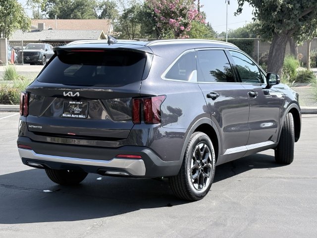 New 2026 Kia Sorento S FWD image 4
