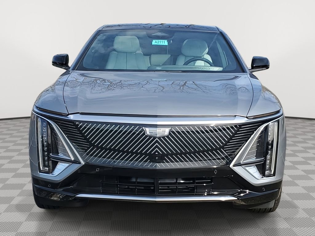 New 2026 Cadillac Lyriq Luxury image 2