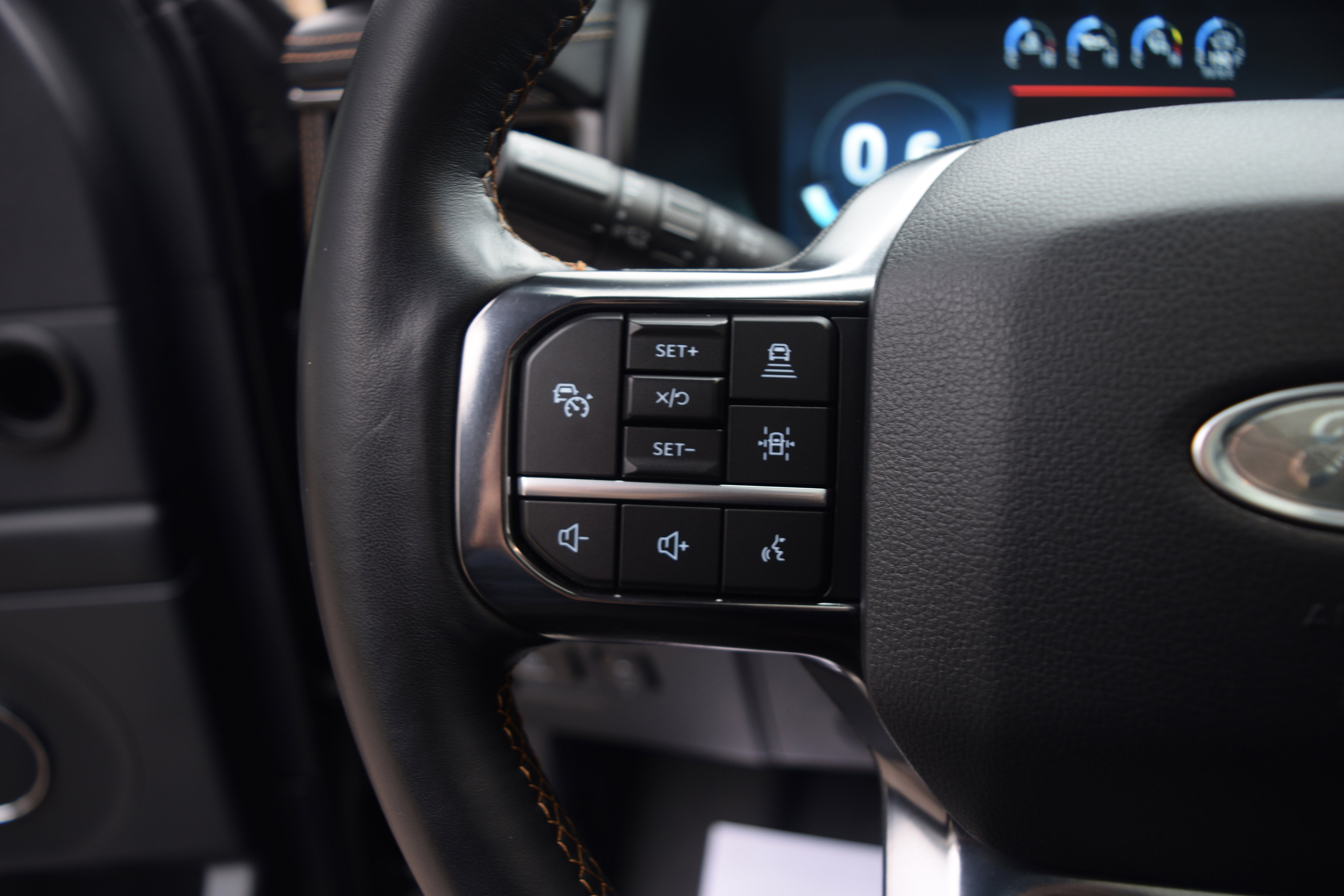 Used 2022 Ford Expedition Platinum image 6