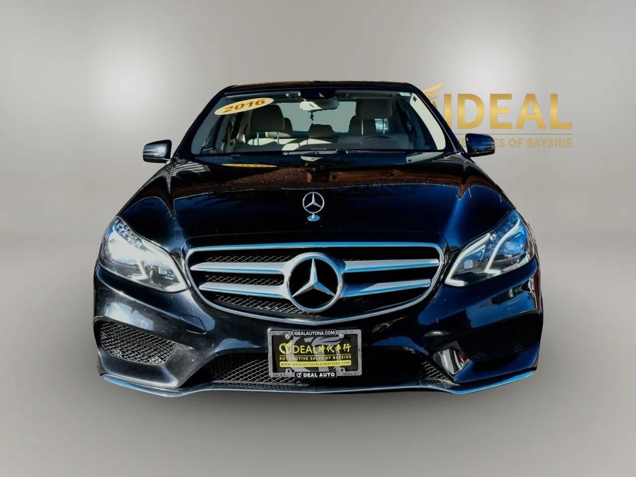 Used 2016 Mercedes-Benz E 350 4MATIC Sedan image 2