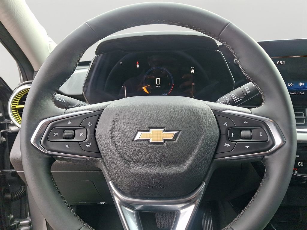 Used 2024 Chevrolet Trax LT w/ Driver Confidence Package image 19