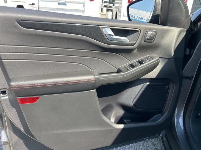 Used 2023 Ford Escape ST-Line Select w/ Tech Pack #2 AWD/4WD image 11