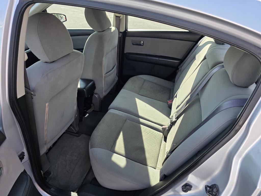 Used 2012 Nissan Sentra 2.0 SR w/ Special Edition Pkg FWD image 16