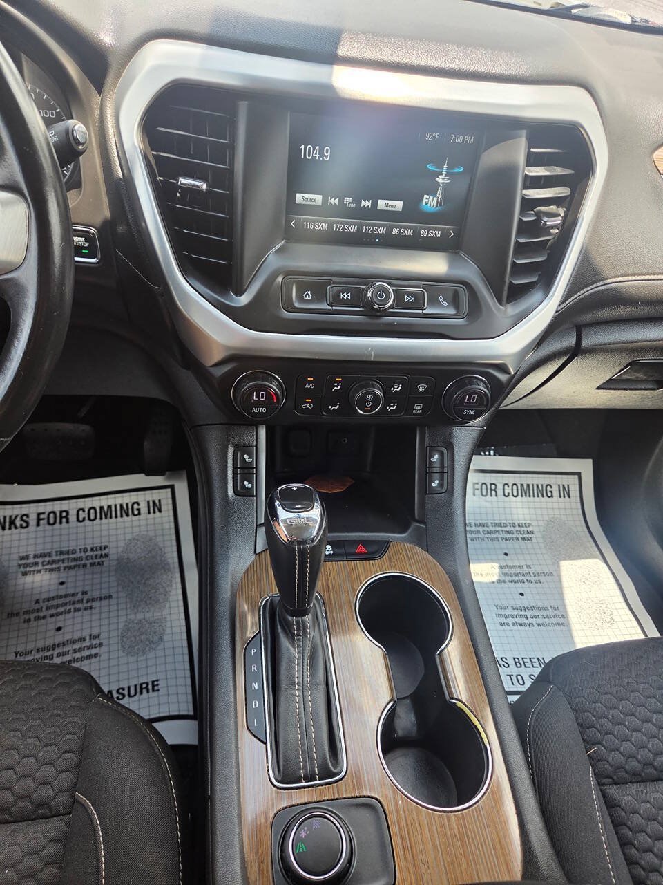 Used 2018 GMC Acadia SLE FWD image 9