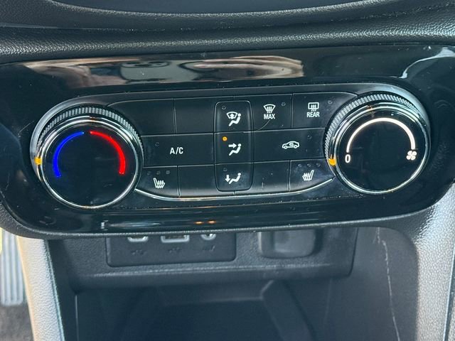 Used 2021 Buick Encore GX Preferred w/ Cold Weather Comfort Package FWD image 5