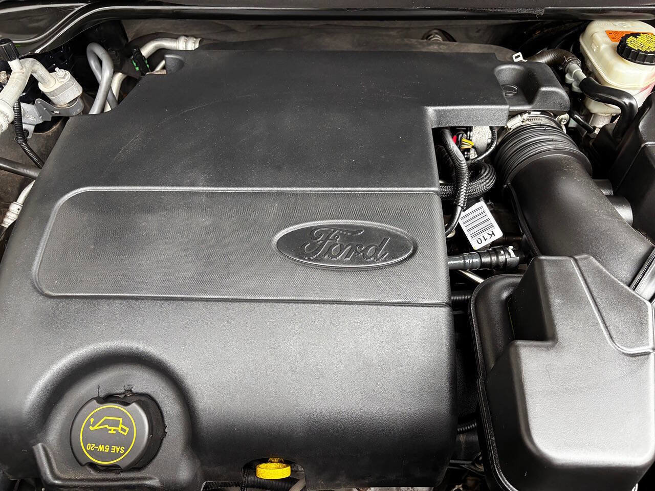 Used 2016 Ford Explorer XLT image 29