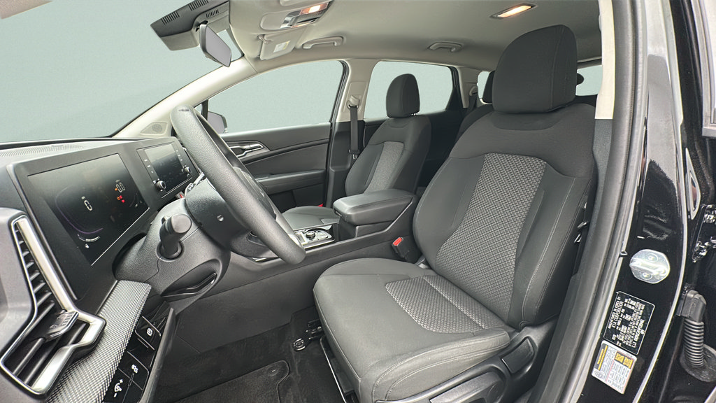 Used 2023 Kia Sportage LX AWD/4WD image 14