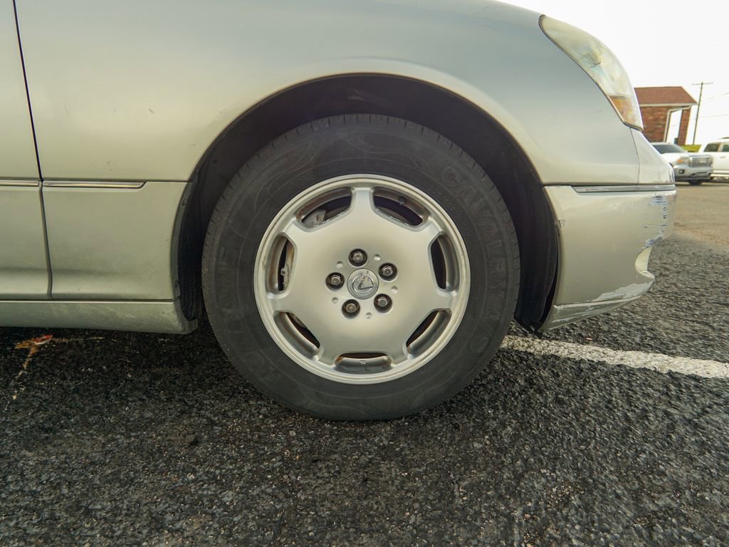 Used 2002 Lexus LS 430 image 9