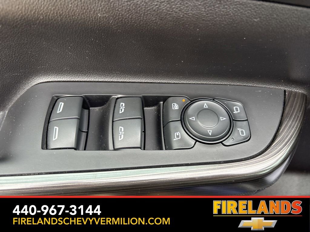 Used 2023 GMC Acadia SLT w/ Technology Package image 15