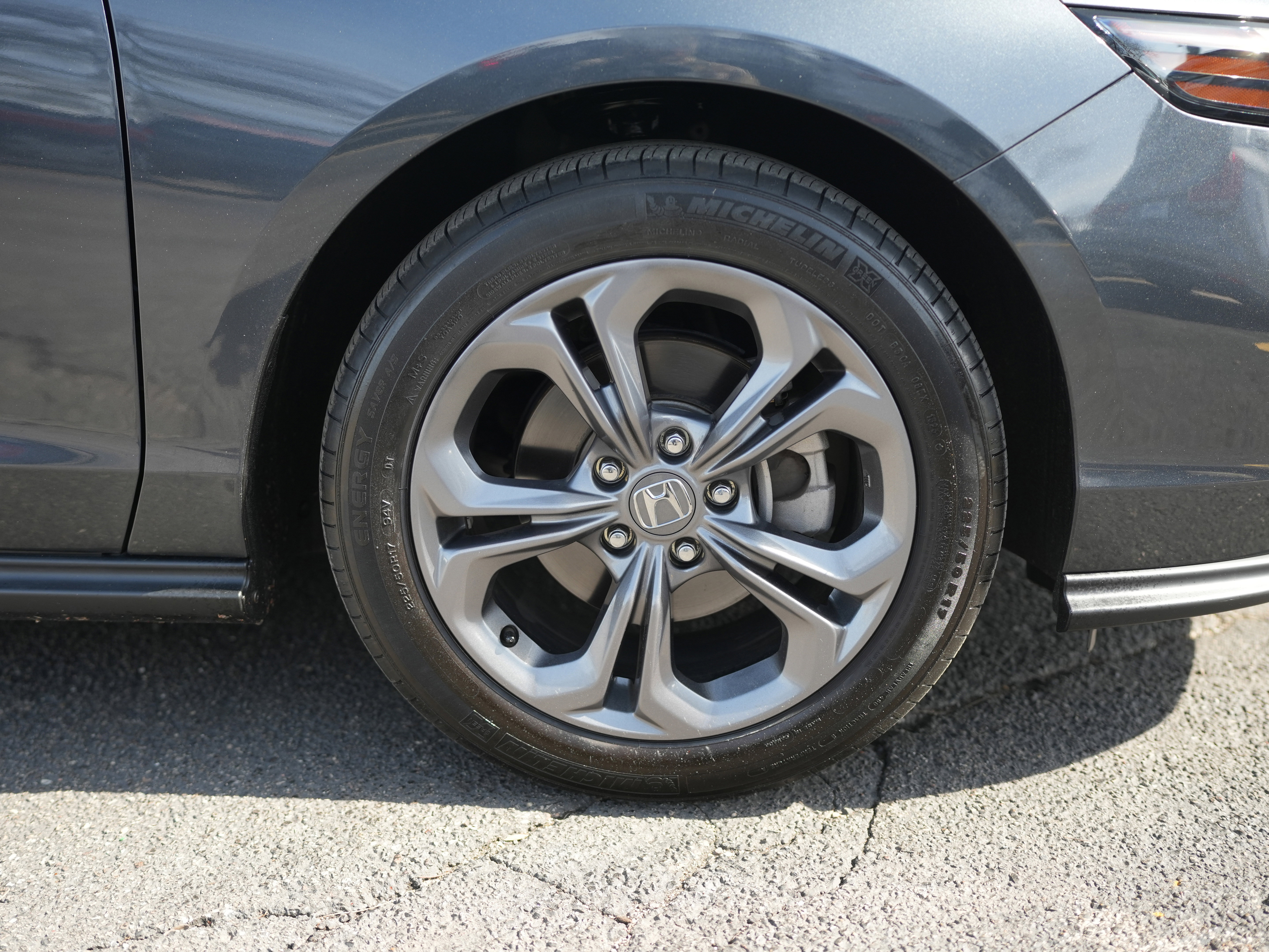 Used 2023 Honda Accord EX image 11