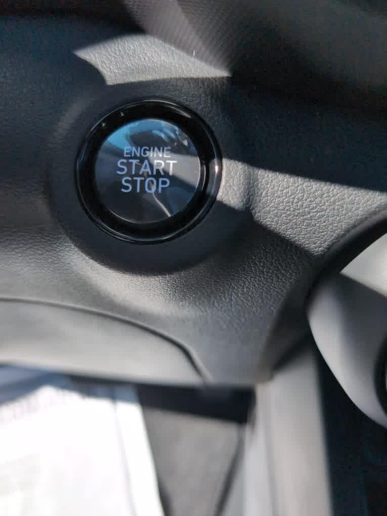 New 2026 Hyundai Venue SEL FWD image 31