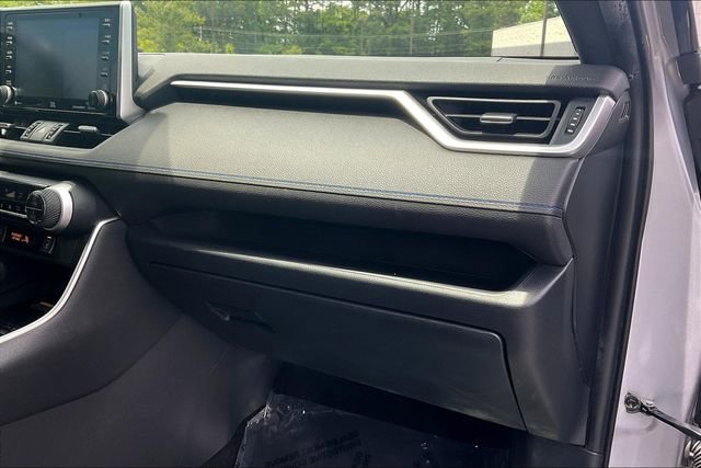 Used 2019 Toyota RAV4 XSE AWD/4WD image 16
